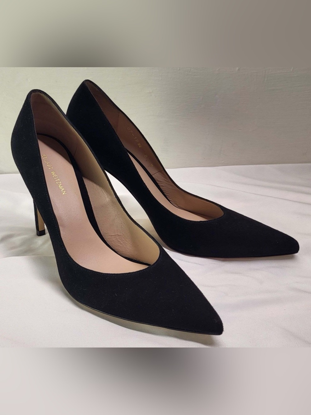 Stuart Weitzman "Royal" Black Suede Pointed Toe Stiletto Pumps - Size 8.5 - NWT - Picture 5 of 16